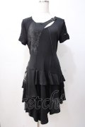 Ozz Croce / 龍刺繍入りアシメワンピース  黒 Y-25-07-16-078-OO-OP-SZ-ZY