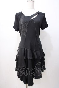 Ozz Croce / 龍刺繍入りアシメワンピース  黒 Y-25-07-16-078-OO-OP-SZ-ZY