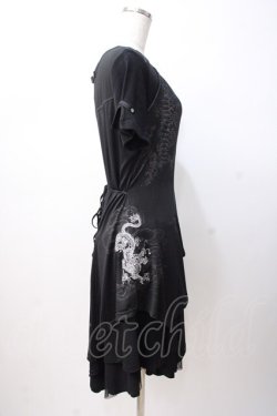 画像2: Ozz Croce / 龍刺繍入りアシメワンピース  黒 Y-25-07-16-078-OO-OP-SZ-ZY