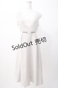 F i.n.t / チェーンビット使いディープVネックジャンパースカート  グレー Y-25-07-16-086-CA-OP-SZ-ZY