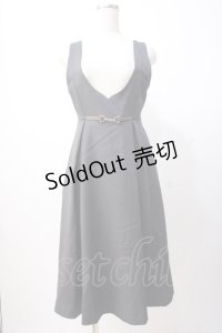 F i.n.t / チェーンビット使いディープVネックジャンパースカート  チャコール Y-25-07-16-089-CA-OP-SZ-ZY