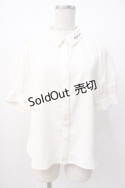 画像1: Fi.n.t / リボンタイ付きロゴ刺繍衿ブラウス  生成り Y-25-07-16-012-CA-BL-SZ-ZY