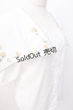 画像4: Fi.n.t / アザレア刺繍ハンカチケープブラウス  白 Y-25-07-16-015-CA-BL-SZ-ZY