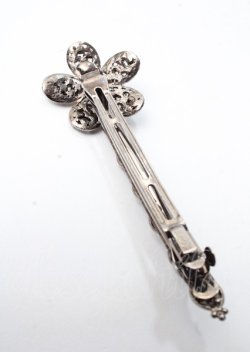 画像2: axes femme / 花ビジューバレッタ  シルバー Y-25-07-18-006-AX-ZA-SZ-ZY
