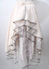 画像2: axes femme POETIQUE / リボン花柄バックフリルスカート  生成り Y-25-07-18-128-AX-SK-SZ-ZH (2)