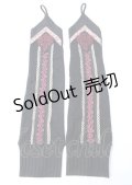 Ozz On / 刺繍入りアームカバー  黒 Y-25-07-18-019-OO-ZA-SZ-ZT