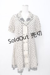 axes femme / ネコプリントワンピース  ベージュ Y-25-07-21-091-AX-OP-SZ-ZI