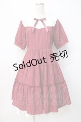 axes femme / リボンブローチティアードワンピース F ワイン Y-25-07-21-097-AX-OP-SZ-ZY