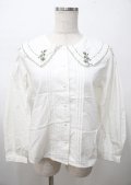 F i.n.t / 単色ローズブーケ刺繍ブラウス  白 Y-25-07-23-040-CA-BL-SZ-ZY