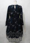 画像2: axes femme / コスモス柄レーヤード風ワンピース  紺 Y-25-07-23-073-AX-OP-SZ-ZT476 (2)
