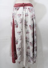 画像2: axes femme / ローズ柄切替ロングフレアスカート   Y-25-07-23-096-AX-SK-SZ-ZT478 (2)