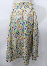 画像2: F&A / マーブルバックル付き水彩フラワースカート  カラフル Y-25-07-23-098-LO-SK-SZ-ZT179 (2)