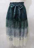 axes femme / グラデカラーレーススカート  グリーン Y-25-07-23-102-AX-SK-SZ-ZY