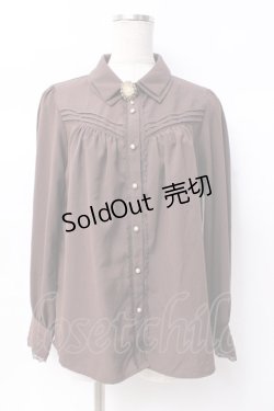 画像1: axes femme / カメオ付ピンタックブラウス M 茶 Y-25-07-29-048-AX-BL-SZ-ZY