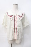 axes femme POETIQUE / チェリー刺繍リボン襟ブラウス  ベージュ Y-25-07-31-032-AX-TO-SZ-ZY