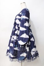 画像2: Angelic Pretty / Misty Skyワンピース  紺 Y-25-07-31-087-AP-OP-SZ-ZY (2)
