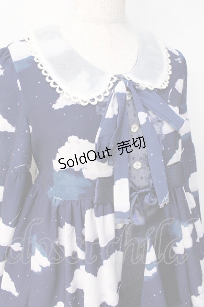 画像4: Angelic Pretty / Misty Skyワンピース  紺 Y-25-07-31-087-AP-OP-SZ-ZY (4)
