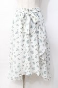 axes femme / ラッフルフリル花柄ミディスカート  白 Y-25-07-31-103-AX-SK-SZ-ZY