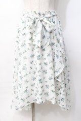 axes femme / ラッフルフリル花柄ミディスカート  白 Y-25-07-31-103-AX-SK-SZ-ZY