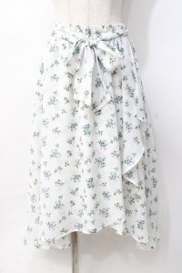 axes femme / ラッフルフリル花柄ミディスカート  白 Y-25-07-31-103-AX-SK-SZ-ZT480
