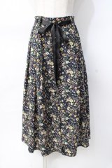 axes femme / フラワー前開きスカート  紺 Y-25-07-31-107-AX-SK-SZ-ZY