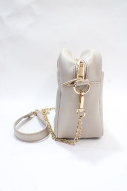 画像2: axes femme / バラ刺繍キルトショルダーバック  ベージュ Y-25-07-31-016-AX-BG-SZ-ZY