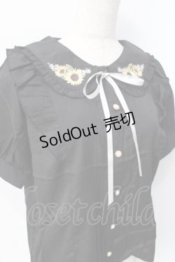 画像4: axes femme POETIQUE / ヒマワリブーケ刺繍ブラウス  黒 Y-25-07-31-026-AX-BL-SZ-ZY
