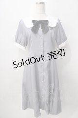 axes femme POETIQUE / ロゴ刺繍プリーツワンピース M グレー Y-25-08-02-065-AX-OP-SZ-ZY