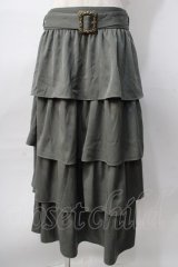 axes femme / ボリュームティアードスカート  カーキ Y-25-08-02-101-AX-SK-SZ-ZY