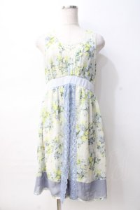 axes femme / 転写風ブーケ花柄ワンピース M サックス Y-25-08-08-078-AX-OP-SZ-ZY
