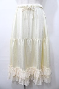 axes femme kawaii / レースフリルミディペチスカート  生成り Y-25-08-11-076-AX-SK-SZ-ZY