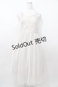 axes femme / バックリボンレースチュールキャミワンピース  グレー Y-25-08-11-035-AX-OP-SZ-ZY