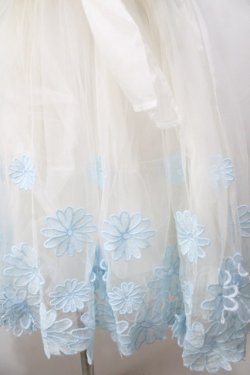 画像4: LIZ LISA / マーガレット刺繍オーガンジーワンピース 0 ホワイト×ブルー Y-25-08-13-041-LO-OP-SZ-ZY