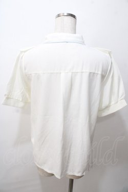 画像2: axes femme POETIQUE / バタフライ刺繍襟半袖ブラウス  生成り Y-25-08-15-065-AX-BL-SZ-ZY