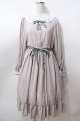 Tulle / 襟元はしごレースワンピース  グレー Y-25-08-15-137-PU-OP-SZ-ZY