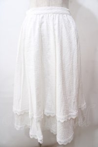 Maison de FLEUR / ドットスカート  白 Y-25-08-15-155-LO-SK-SZ-ZY