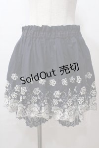 axes femme / お花刺繍キュロット M 紺 Y-25-08-15-169-AX-SK-SZ-ZY