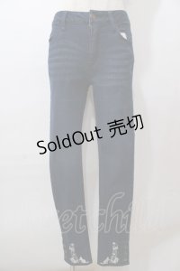 axes femme / ねこ刺繍デニムパギンス S インディゴ Y-25-08-15-170-AX-PA-SZ-ZI