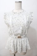 axes femme / ベルト付花柄ノースリブラウス  白 Y-25-08-17-074-AX-BL-SZ-ZY