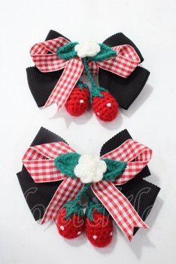 画像1: Angelic Pretty / Sweet Strawberry編みぐるみリボンクリップSet  黒 Y-25-08-19-002-AP-AC-SZ-ZY