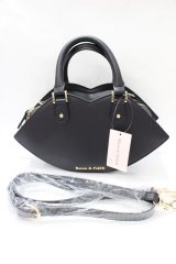Maison de FLEUR / リップモチーフバッグ F 黒 Y-25-08-19-019-LO-BG-SZ-ZY