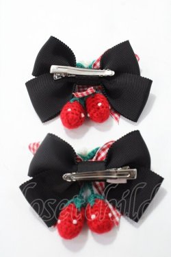 画像2: Angelic Pretty / Sweet Strawberry編みぐるみリボンクリップSet  黒 Y-25-08-19-002-AP-AC-SZ-ZY