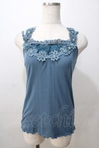 axes femme / お花チュールホルターキャミソール  サックス Y-25-08-23-051-AX-TO-SZ-ZY