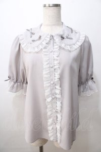 axes femme kawaii / プチリボン半袖ブラウス M グレー Y-25-08-23-059-AX-BL-SZ-ZY