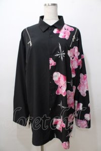 TRAVAS TOKYO / ネクタイ付きクマプリントバイカラーシャツ  黒 Y-25-08-23-079-PU-BL-SZ-ZY