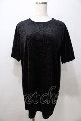 KILL STAR / プリントベロアTシャツ  黒 Y-25-08-23-090-PU-TO-SZ-ZY