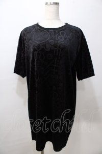 KILL STAR / プリントベロアTシャツ  黒 Y-25-08-23-090-PU-TO-SZ-ZY