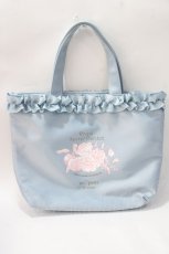 画像1: m petit by misako / NINA’Sコラボプリントトートバッグ サックス Y-25-08-23-023-LO-BG-SZ-ZT500 (1)