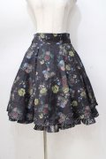 axes femme kawaii / クラシックブーケ柄スカート M 黒 Y-25-08-23-174-AX-SK-SZ-ZY