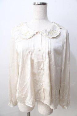 画像1: Fi.n.t / 刺繍スカラップ襟ブラウス F ベージュ Y-25-08-30-087-CA-BL-SZ-ZY